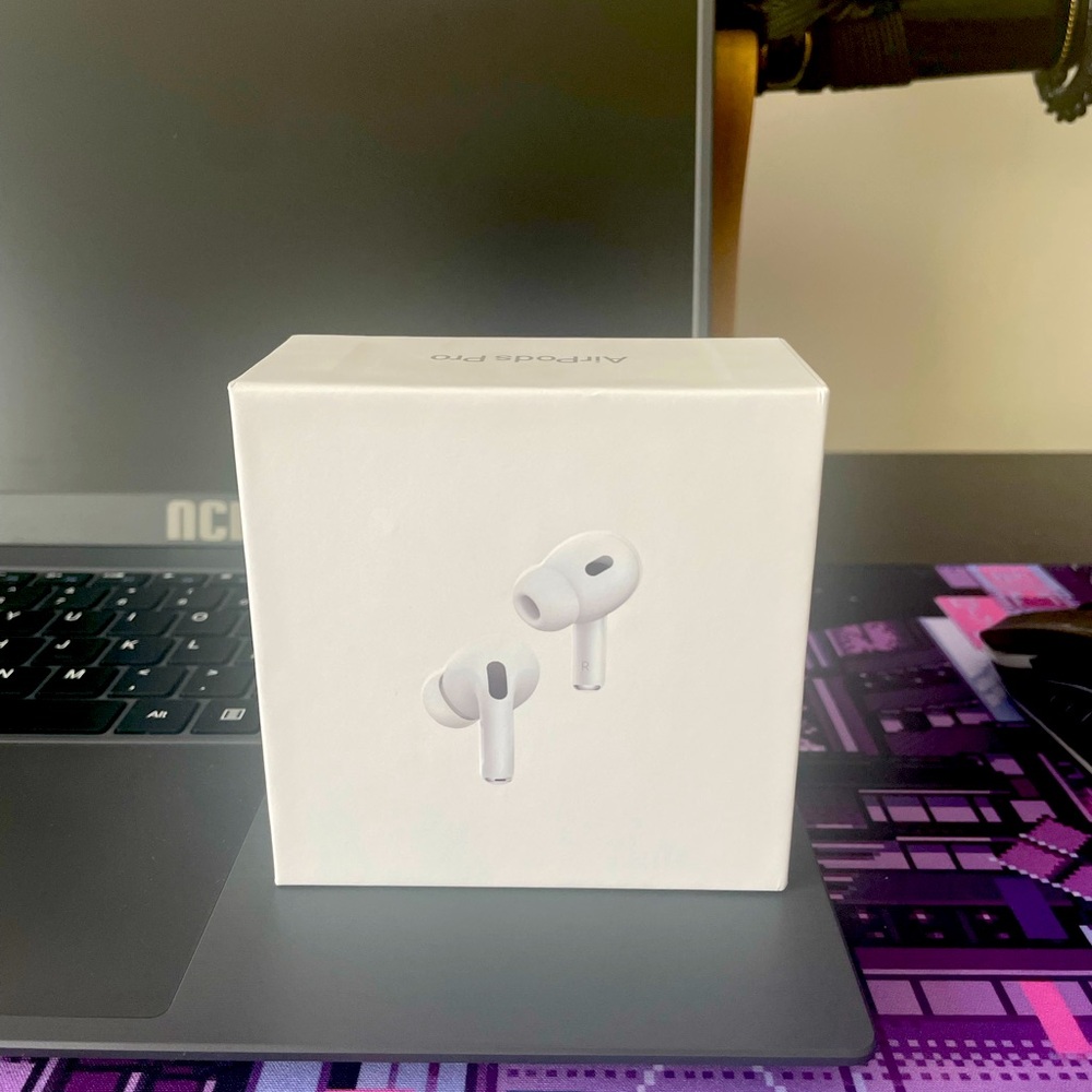 AirPod pros 2nd gen BRAND NEW (NEGOTIABLE)